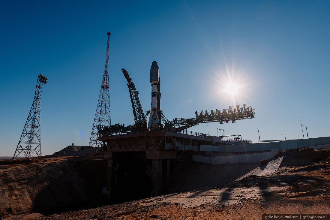 Космодром Байконур — запуск ракеты «Союз-2» (22 фото)