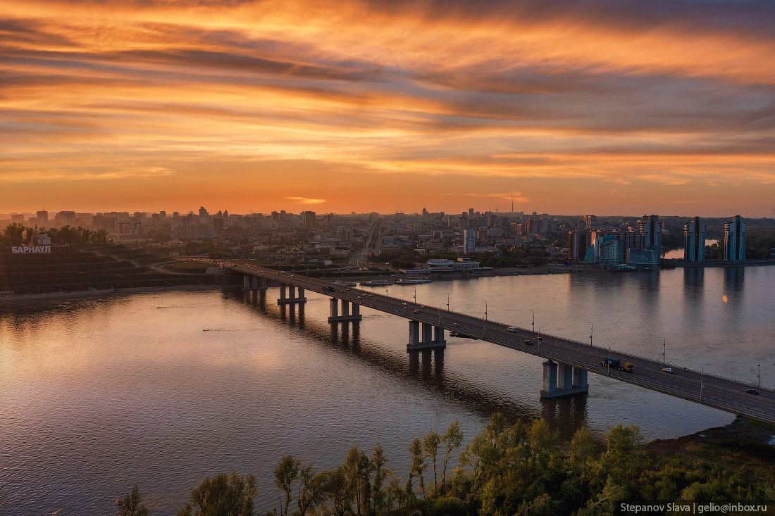 Барнаул с высоты, новый мост, обь
