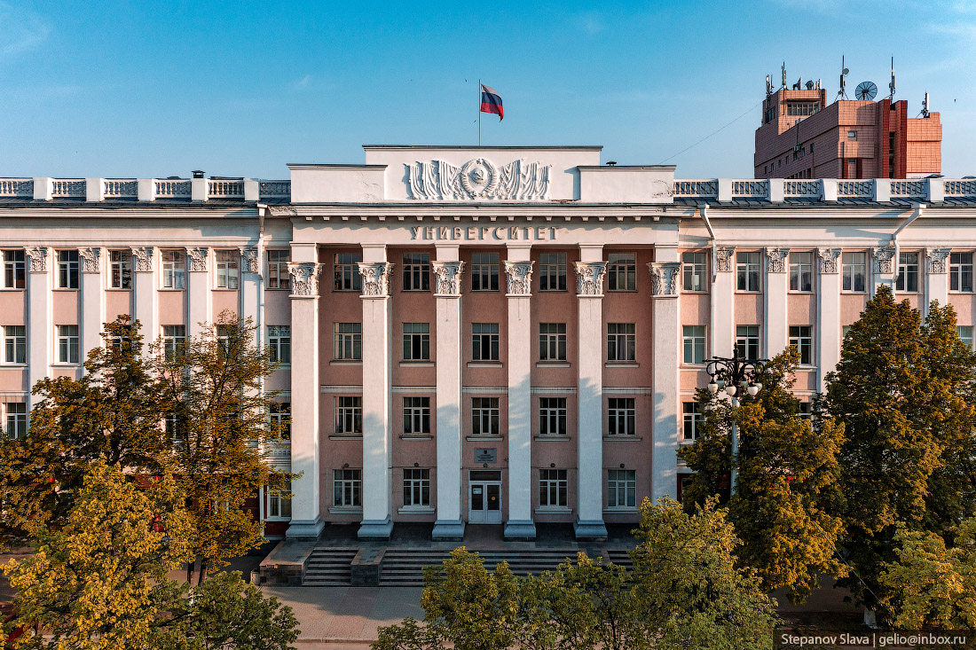 Барнаул с высоты, агу, Алтайский государственный университет