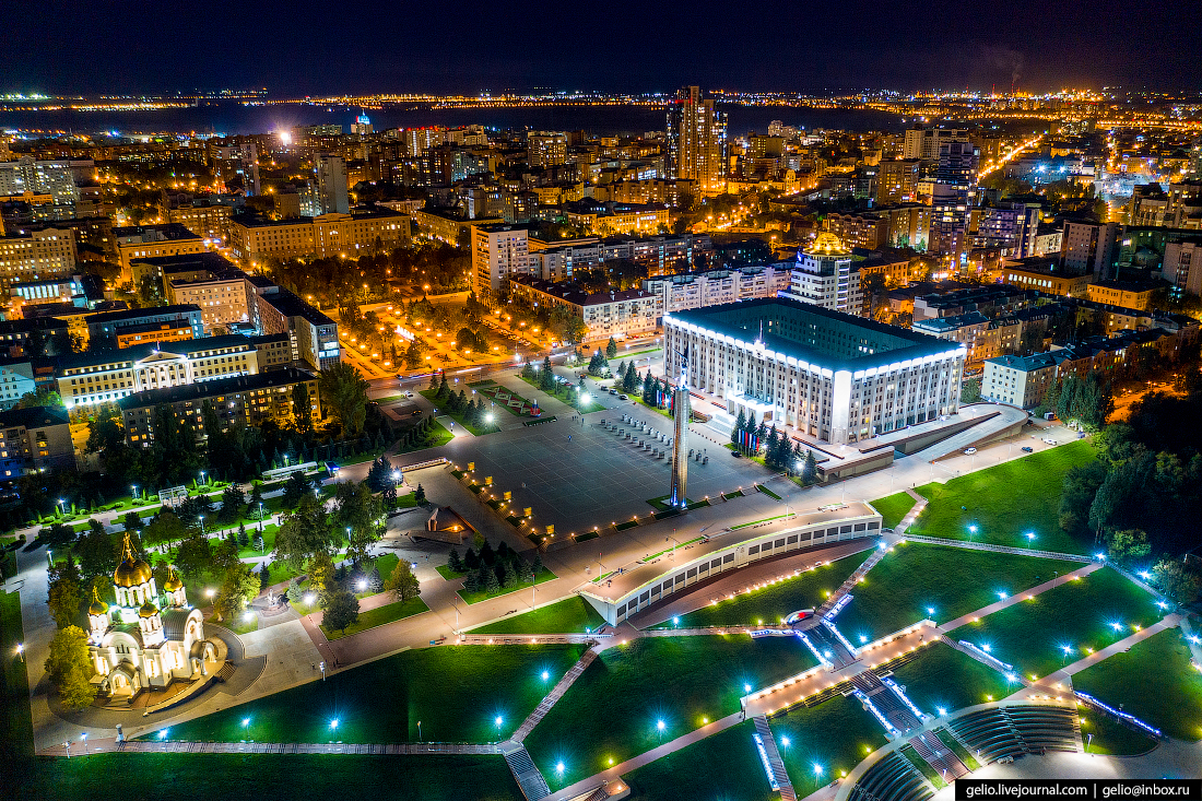 Фото Самары с высоты Площадь Славы и здание Администрации Самарской области